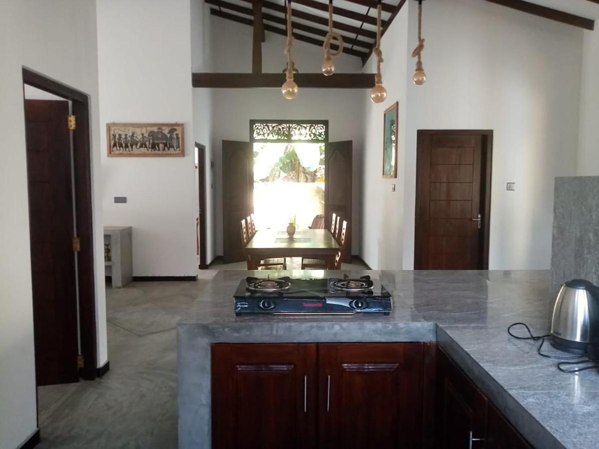 Villa Conch By Om Hikkaduwa Ngoại thất bức ảnh
