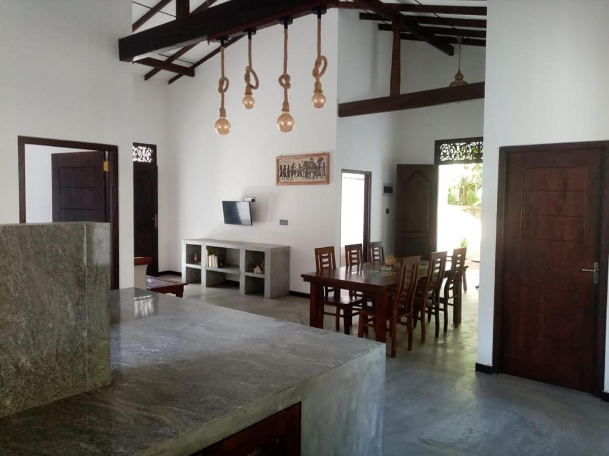 Villa Conch By Om Hikkaduwa Ngoại thất bức ảnh