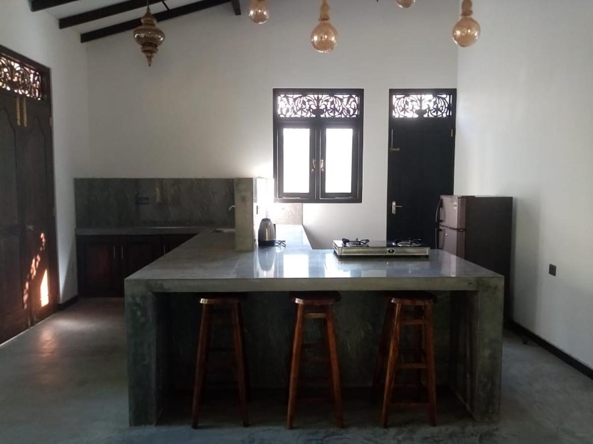 Villa Conch By Om Hikkaduwa Ngoại thất bức ảnh