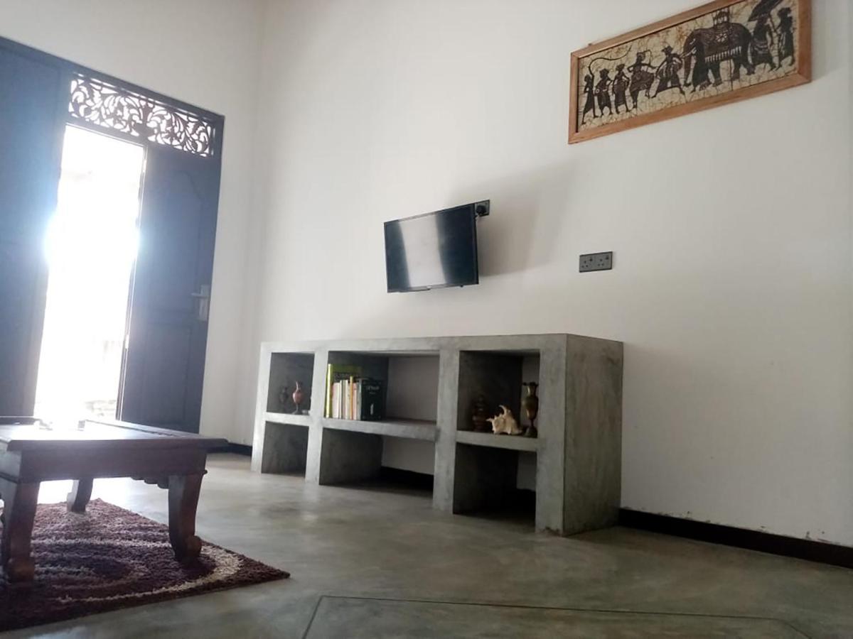 Villa Conch By Om Hikkaduwa Ngoại thất bức ảnh